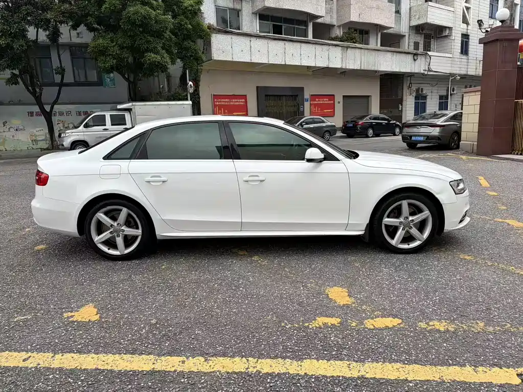 Audi A4L — миниатюра 4