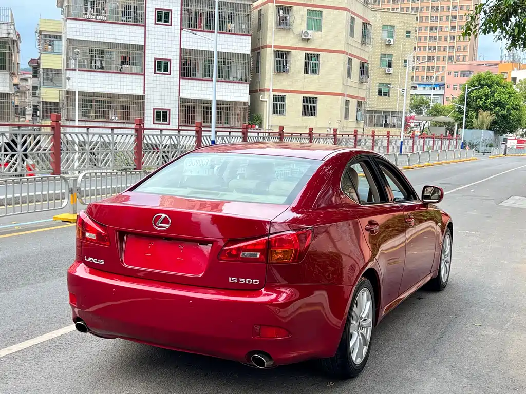 Lexus IS 2007 300