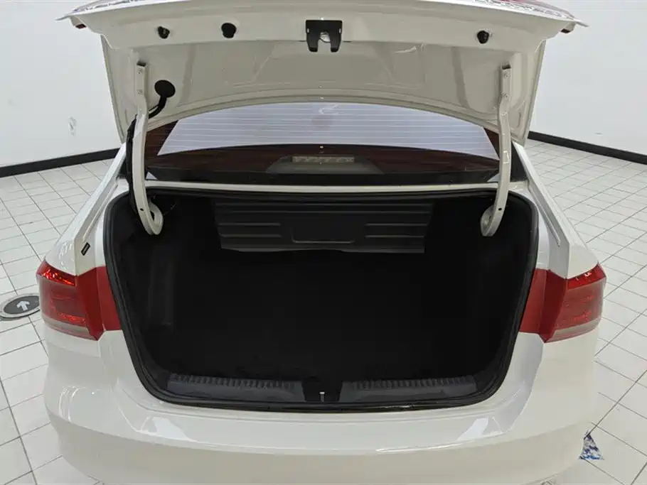 Volkswagen Santana 2015 1.4L MT