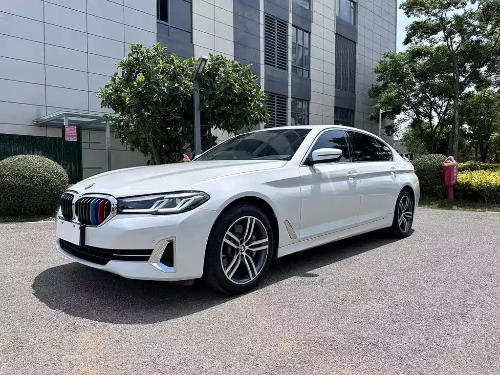 BMW 5 Series 2022