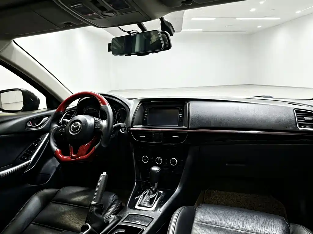 Mazda Atenza — миниатюра 7