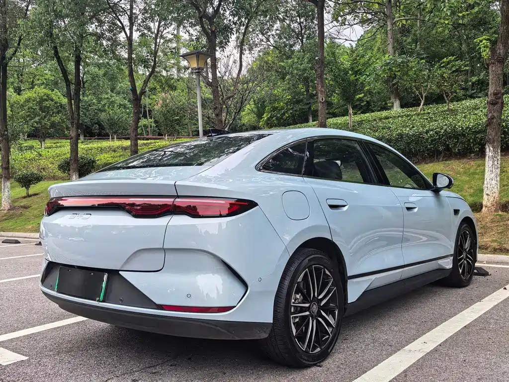 BYD Qin L — миниатюра 4
