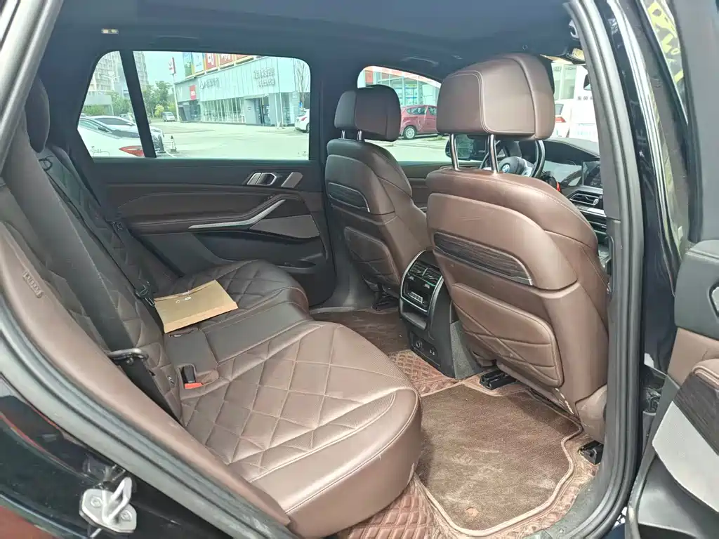 BMW X5 2023 xDrive 40Li M Sport