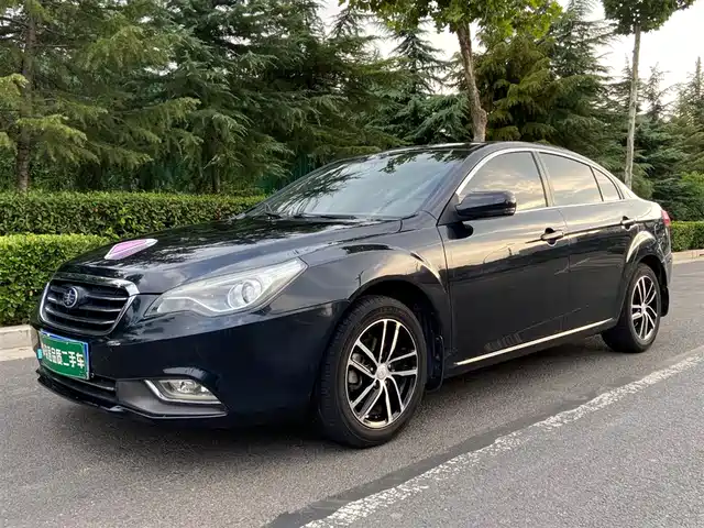 2015 Bestune B50