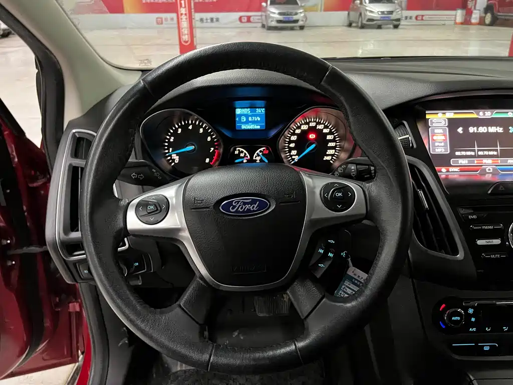 Ford Focus — миниатюра 4