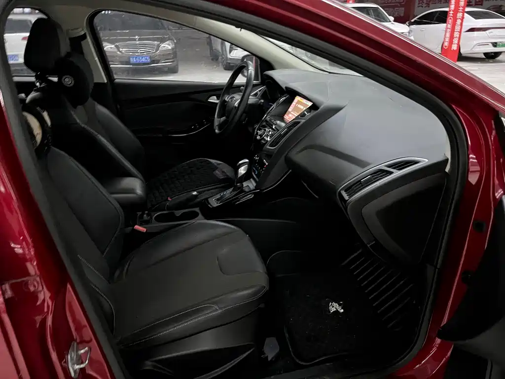 Ford Focus — миниатюра 8