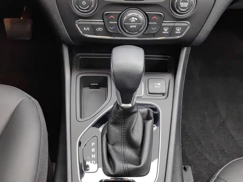 Jeep Cherokee — миниатюра 13