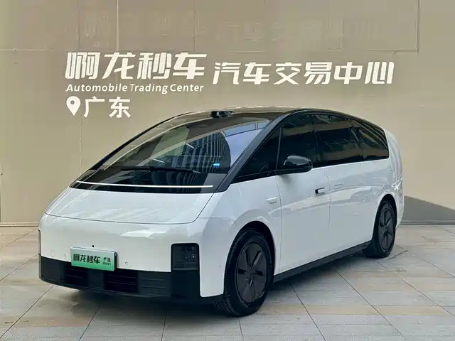 Li Auto 理想MEGA