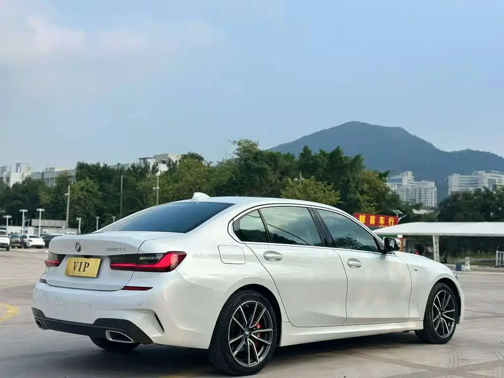 BMW 3 Series — миниатюра 9