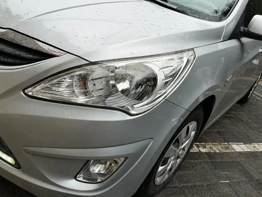 Hyundai Verna — миниатюра 5