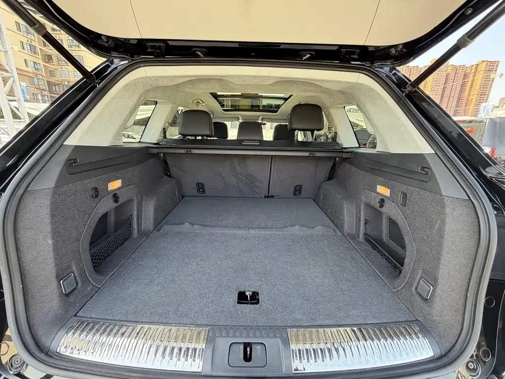 Hongqi Hongqi HS7 — миниатюра 16