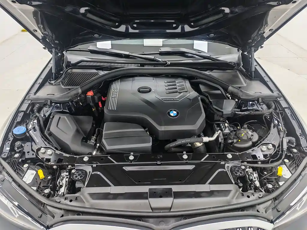 BMW 3 Series — миниатюра 17