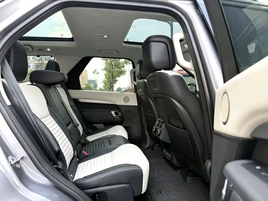 Land Rover Discovery — миниатюра 5
