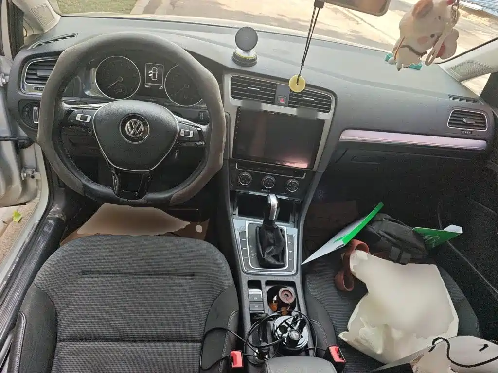 Volkswagen Golf — миниатюра 10
