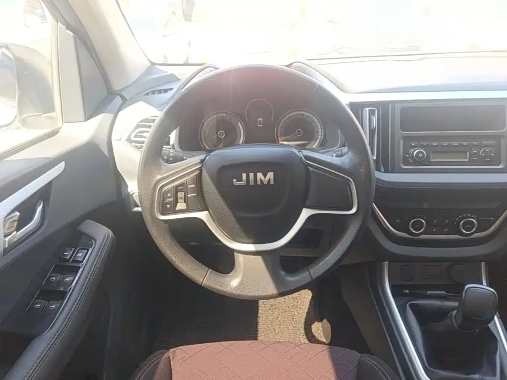 Isuzu RE-MAX Ruimai — миниатюра 11