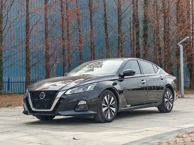 NISSAN TEANA