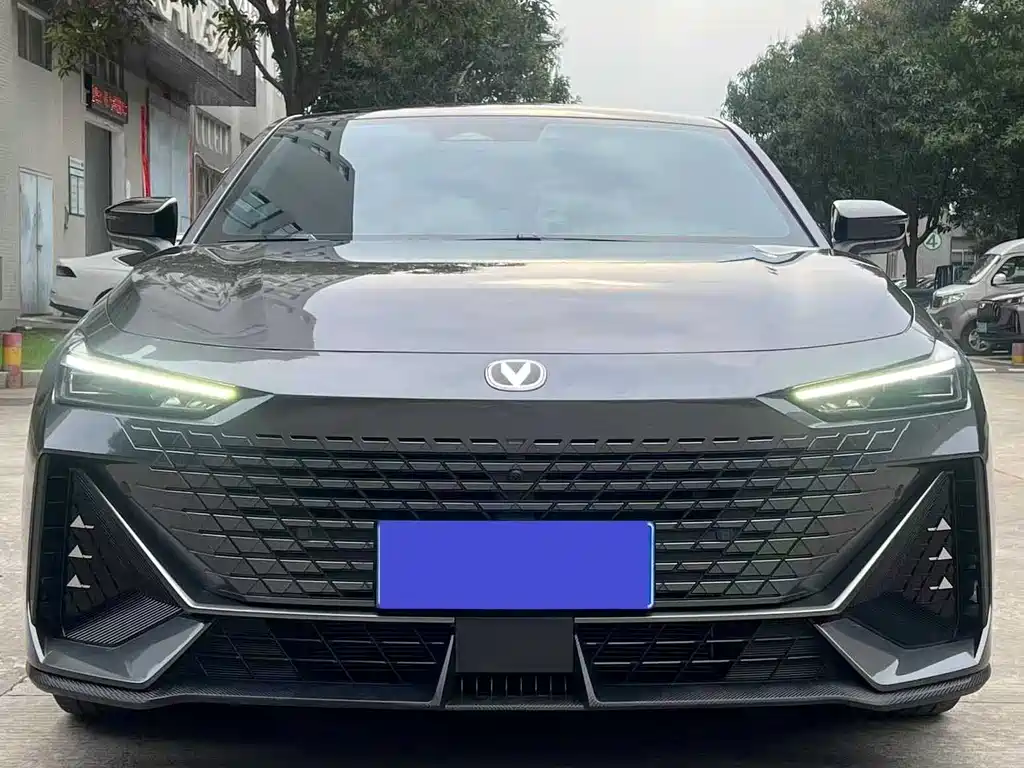 Changan UNI-V 2023 1.5T Premium