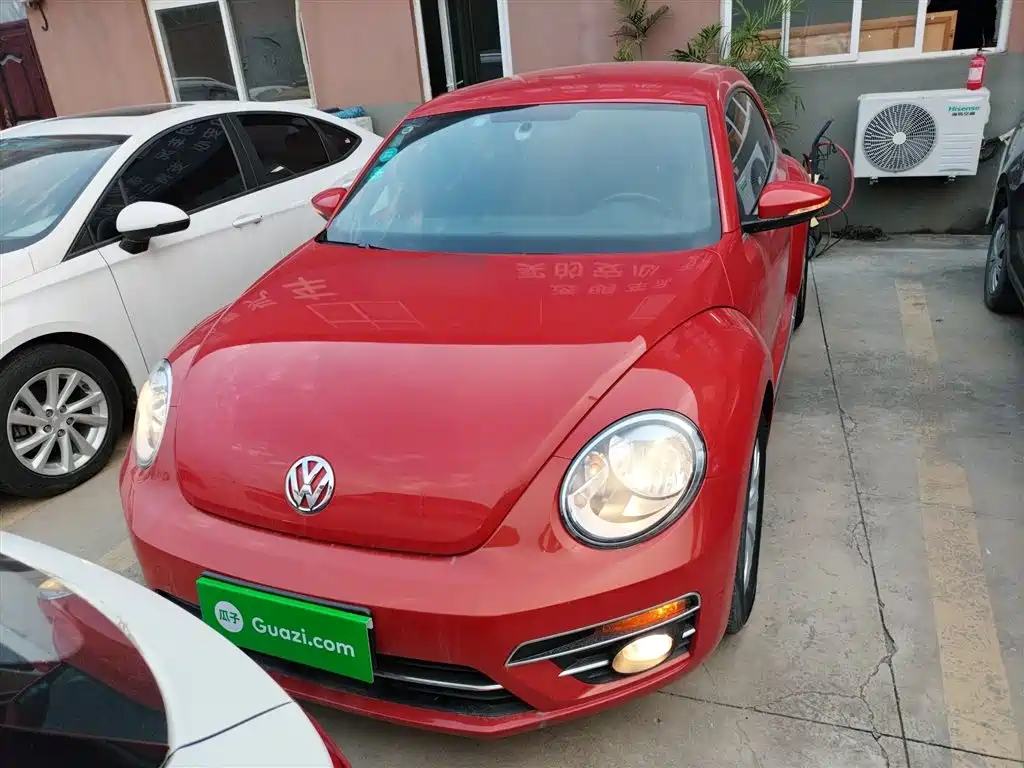 VOLKSWAGEN BEETLE