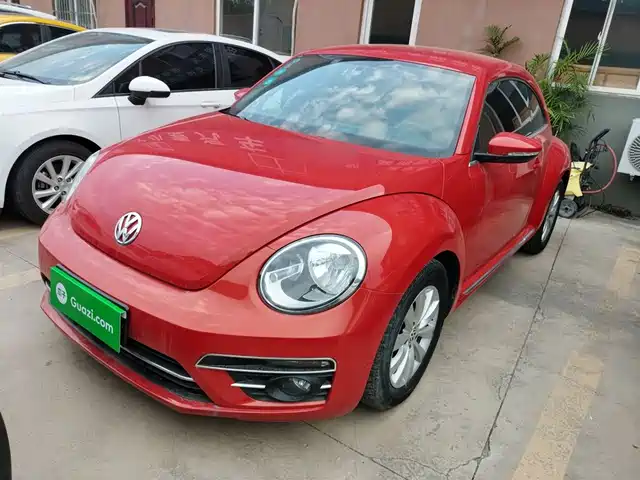 VOLKSWAGEN BEETLE 2017