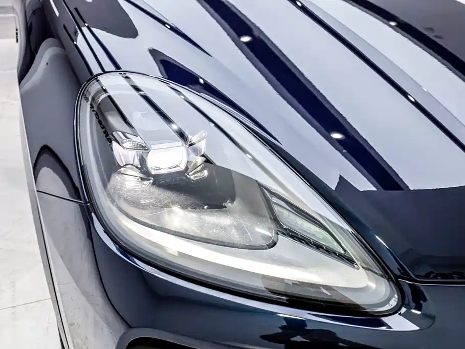 Porsche Cayenne Hybrid — миниатюра 37