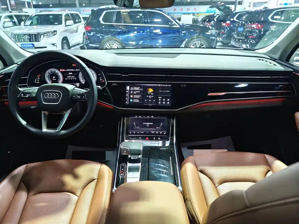 Audi Q7 2023 55 TFSI quattro S line Sport