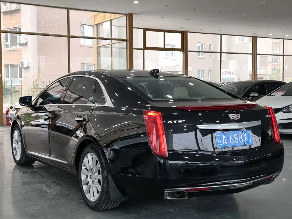 Cadillac XTS — миниатюра 4