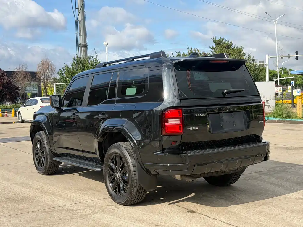 Toyota Land Cruiser Prado 2025 2.4T Flagship VX 5 мест
