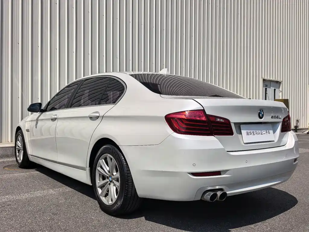BMW 5 Series — миниатюра 9