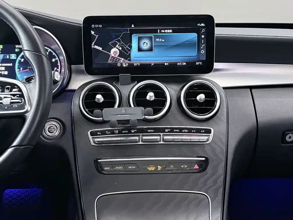 Mercedes-Benz C-Class — миниатюра 16