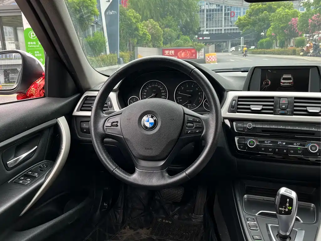 BMW 3 Series — миниатюра 16