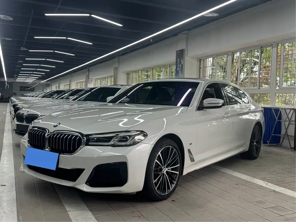 BMW 5 Series 2023