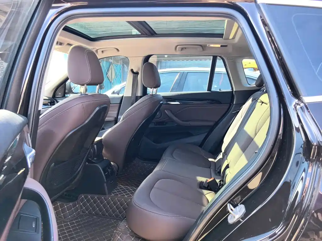 BMW X1 — миниатюра 9