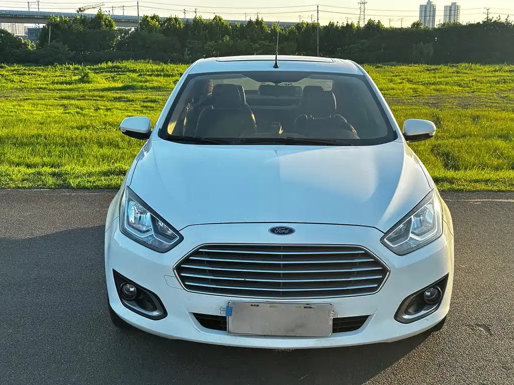 Ford Escort — миниатюра 3