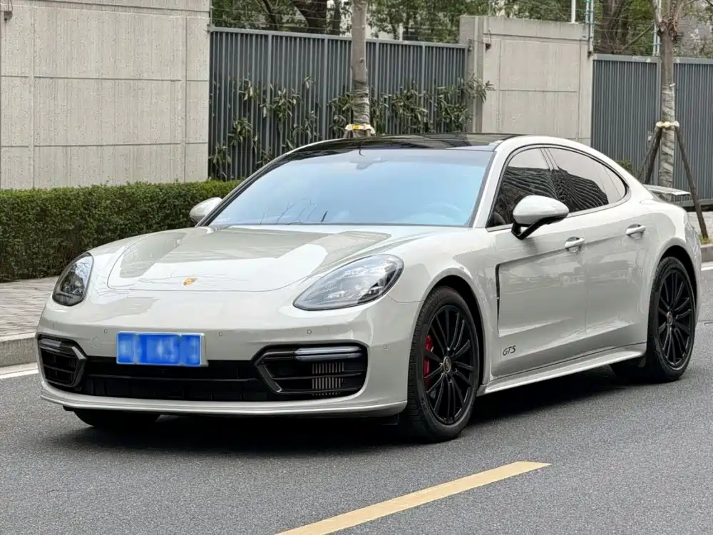 Porsche Panamera 2024