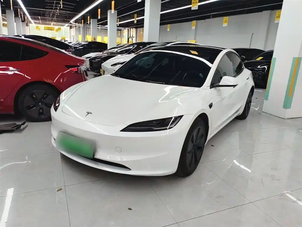 Tesla Model 3 2023