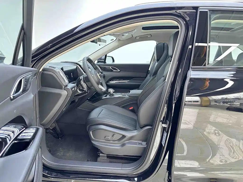 Hongqi Hongqi HS3 PHEV — миниатюра 4