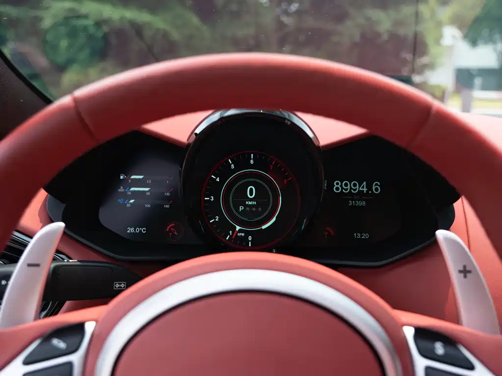 Aston Martin V8 Vantage — миниатюра 13