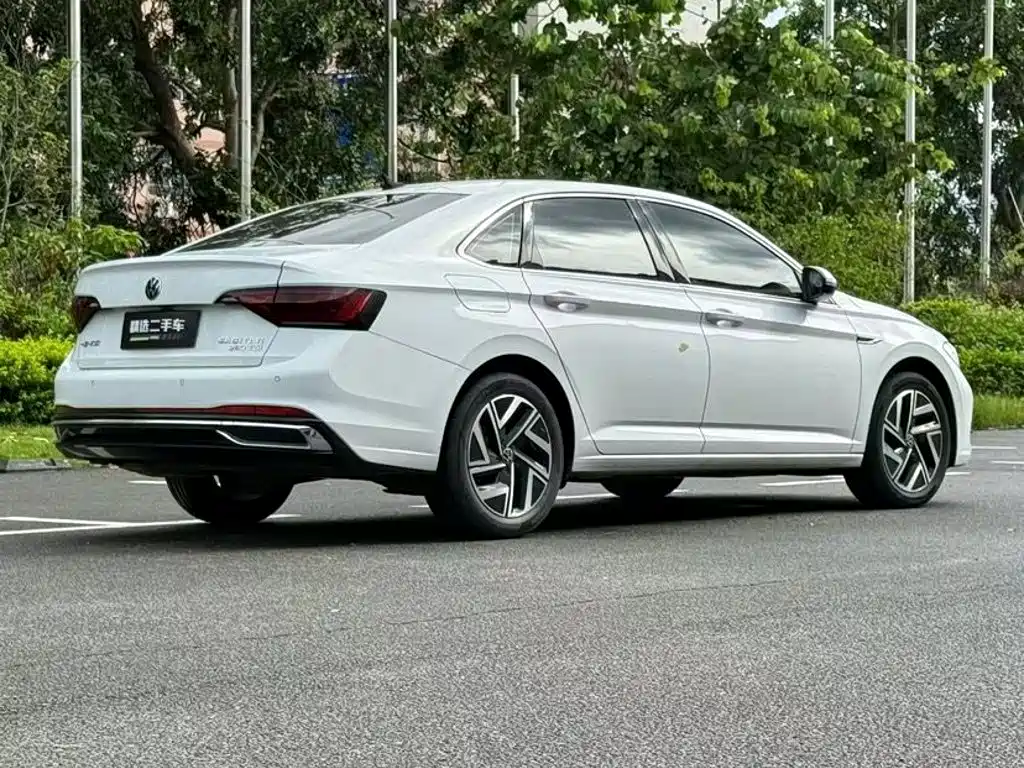 Volkswagen Sagitar — миниатюра 6