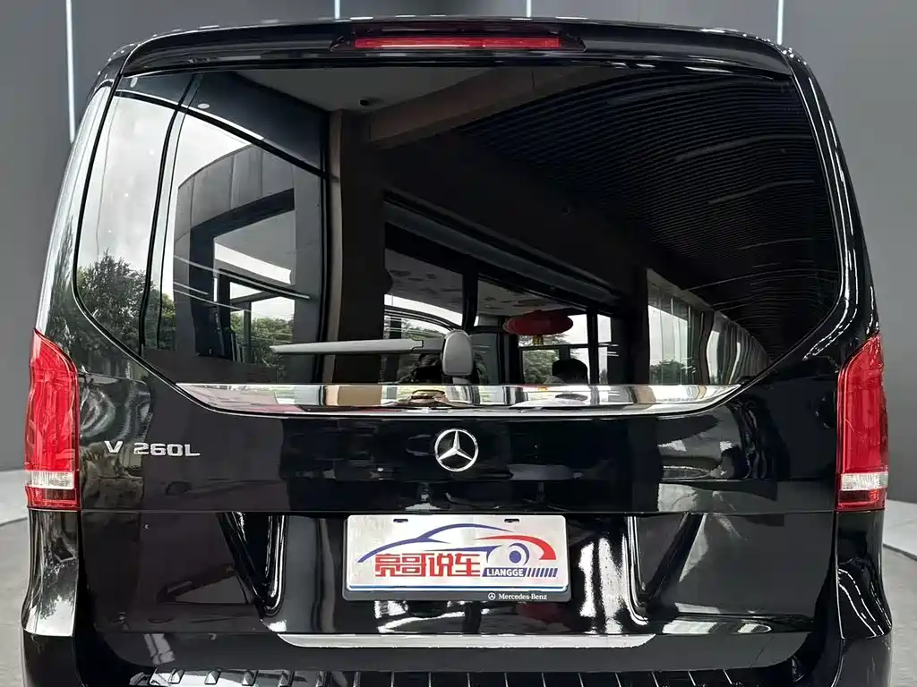 Mercedes-Benz V-Class V 2022 V 260 L Luxury