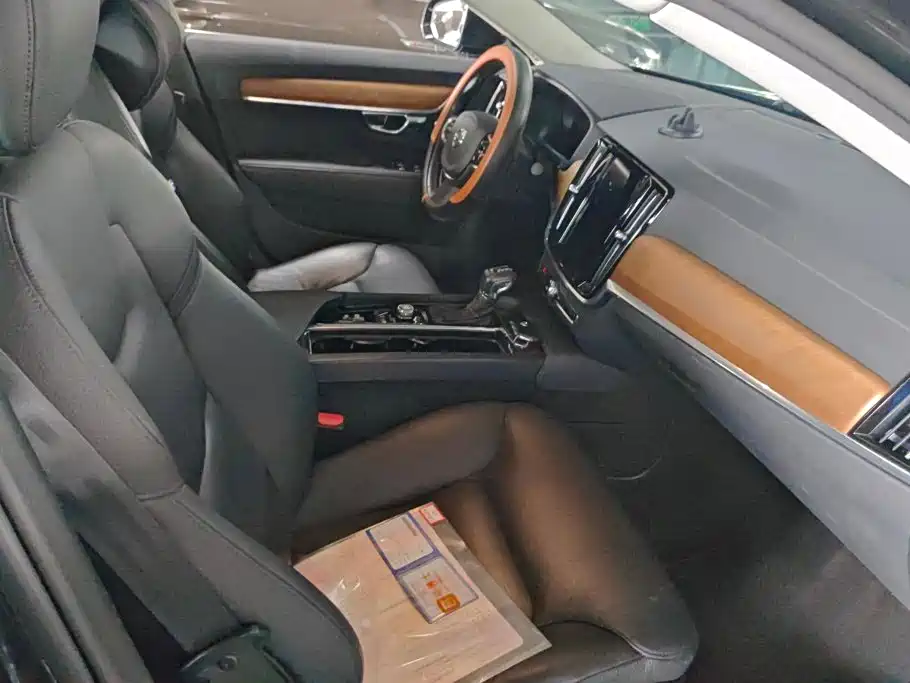Volvo S90 — миниатюра 8