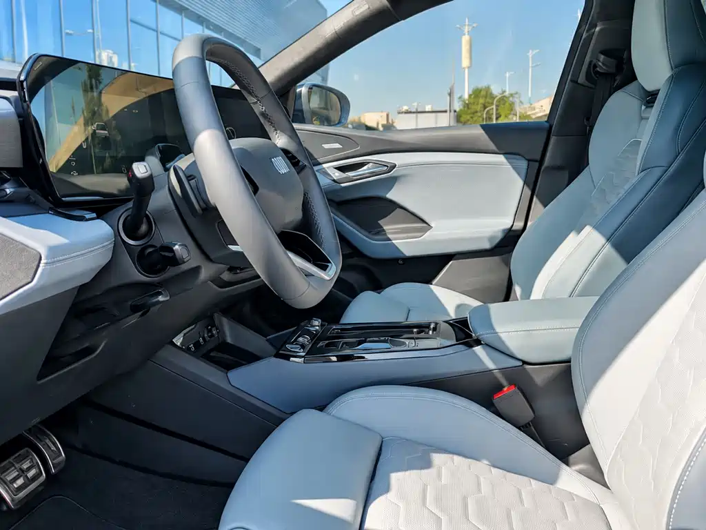 Audi Q6L e-tron — миниатюра 9