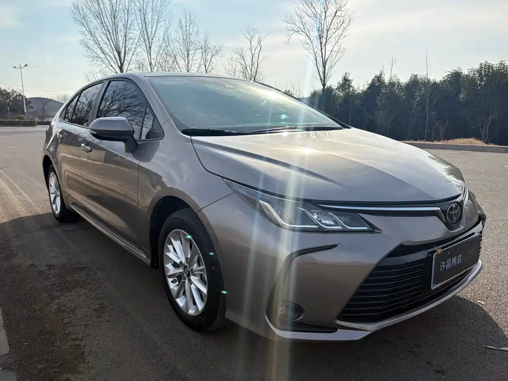 TOYOTA COROLLA