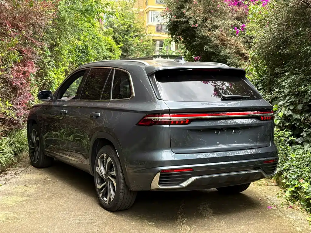 Geely Xingyue L — миниатюра 3