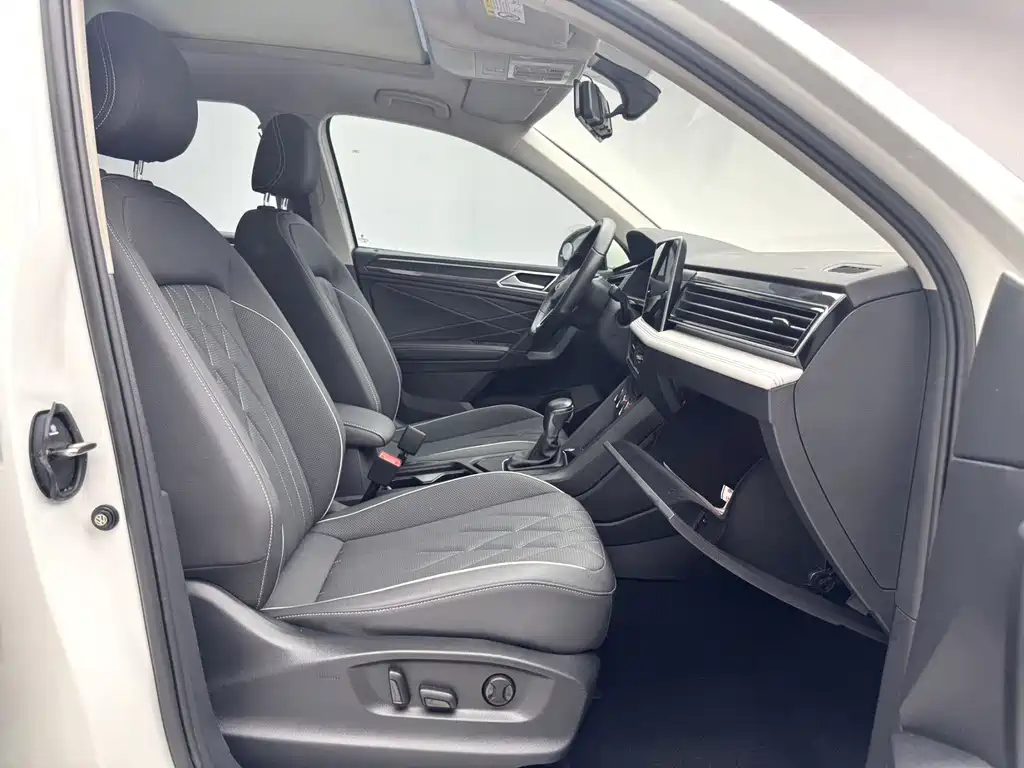 Volkswagen Tiguan L — миниатюра 5