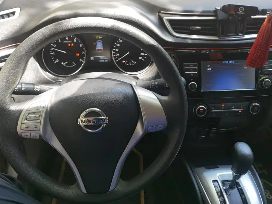 Nissan Qashqai — миниатюра 12