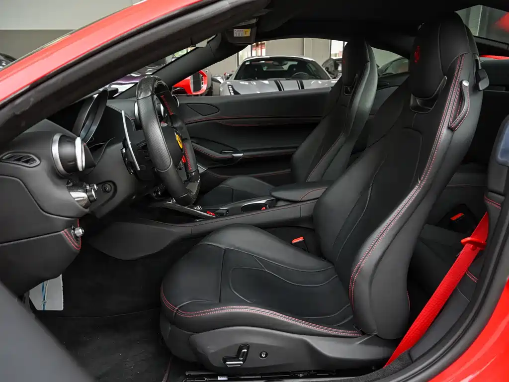 Ferrari Portofino — миниатюра 7