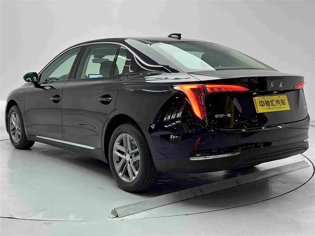 Hongqi E-QM5 2024 500km