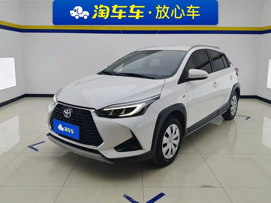 Toyota Yaris L 2022