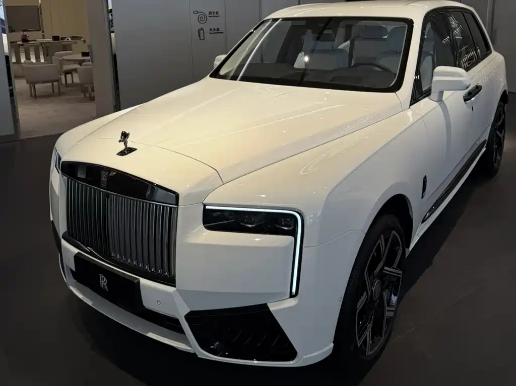 Rolls-Royce Cullinan 0