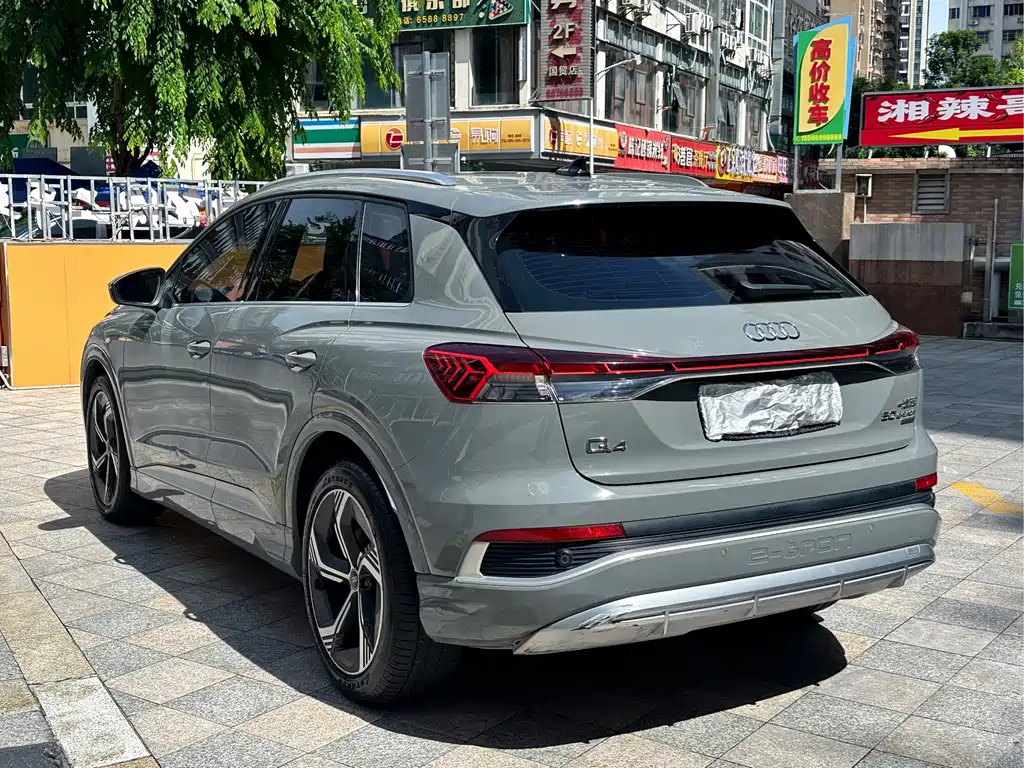 Audi Q4 e-tron — миниатюра 10